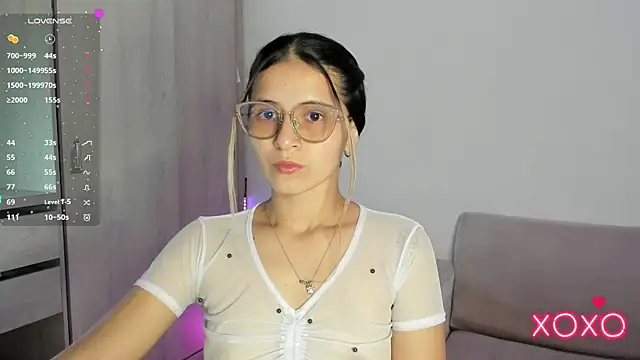 Lilacutte  online show from October 10, 3:49 am