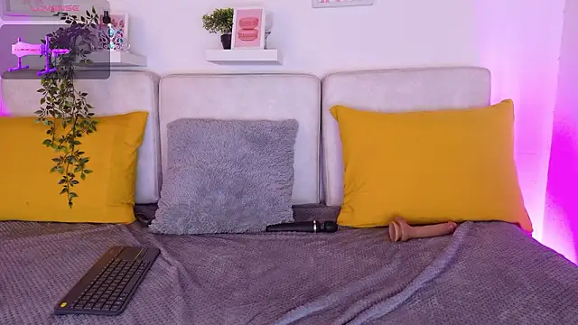 Malka Burning online show from March 4, 8:04 pm