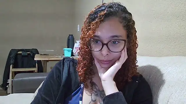 Snapshot of lizza_monroe chatting on November 7, 1:05 am lizza monroe online show from November 7, 1:05 am