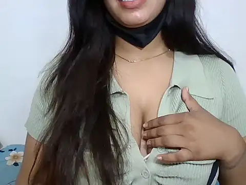 Snapshot of sparkling_queen chatting on January 25, 3:30 am sparkling queen online show from January 25, 3:30 am