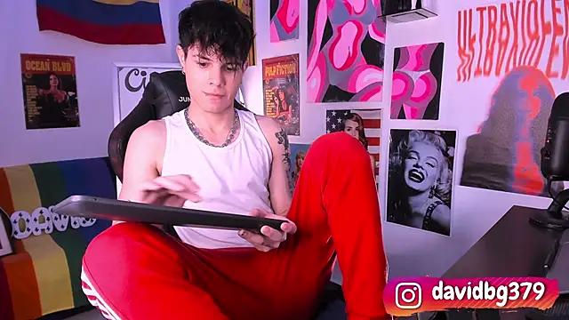 cinnamon boyxxx online show from February 28, 3:59 am