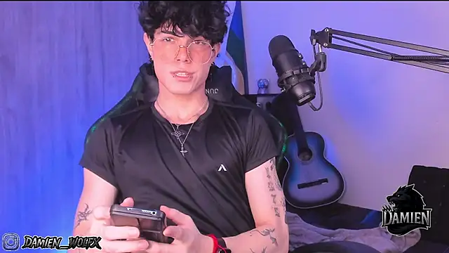 cinnamon boyxxx online show from September 29, 1:22 am