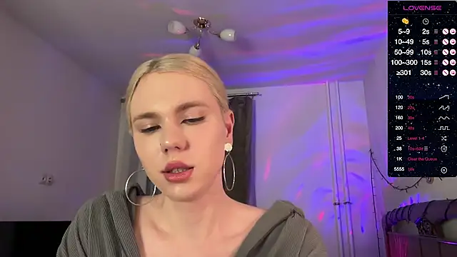 Snapshot of DanielPaige_ chatting on January 17, 9:28 pm DanielPaige  online show from January 17, 9:28 pm