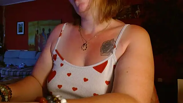 cruellaculdenfer67 online show from May 24, 8:36 pm