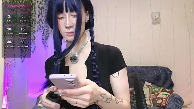 christy memeow online show from October 31, 5:58 pm