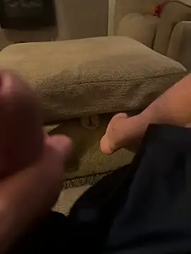 Feettlover69 online show from May 27, 8:39 pm