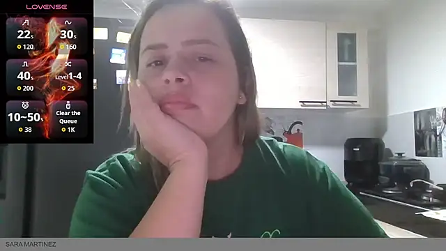 Snapshot of saramartinez1000 chatting on November 8, 12:00 am saramartinez1000 online show from November 8, 12:00 am