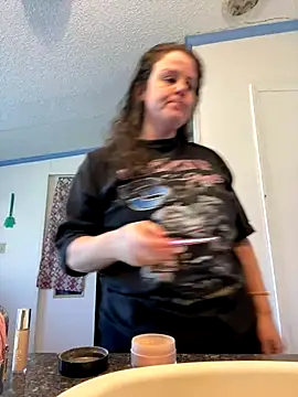 Snapshot of velvetta_ chatting on December 7, 4:47 pm velvetta online show from December 7, 4:47 pm
