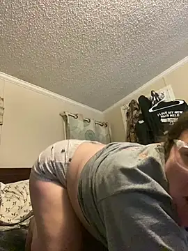 Snapshot of velvetta_ chatting on February 4, 5:31 am velvetta online show from February 4, 5:31 am