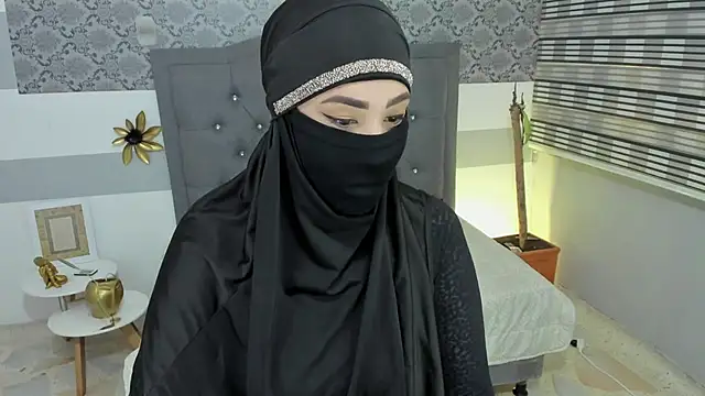Snapshot of Jalima_sabag chatting on April 18, 12:31 pm Jalima sabag online show from April 18, 12:31 pm