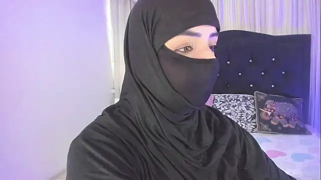 Snapshot of Uzra_hayed chatting on February 5, 5:39 pm Uzra hayed online show from February 5, 5:39 pm