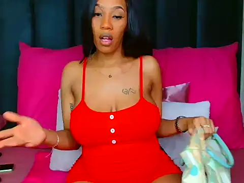 Snapshot of Kiaralane_xx chatting on September 19, 5:31 am Kiaralane xx online show from September 19, 5:31 am