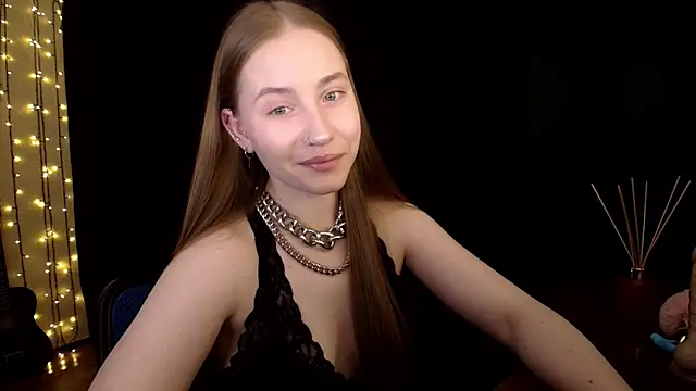 Snapshot of SindiWatsoon chatting on March 29, 6:30 pm SindiWatsoon online show from March 29, 6:30 pm