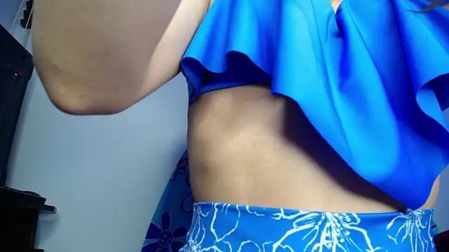 luly pink online show from March 21, 3:44 am