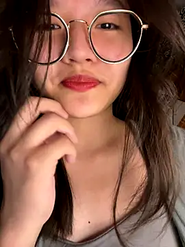 Snapshot of Krixxi22 chatting on September 9, 3:22 pm Krixxi22 online show from September 9, 3:22 pm