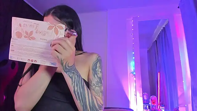 sam carsonx online show from February 4, 9:42 pm