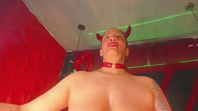 Taylor-hardcore online show from January 19, 2:54 pm