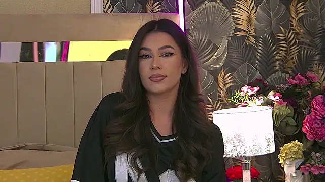 reyabaines online show from March 4, 4:46 pm