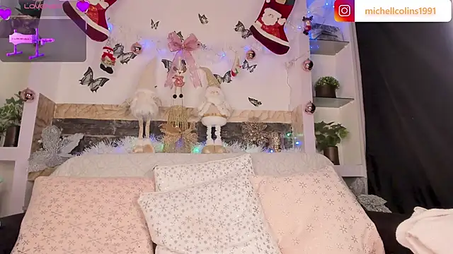 Snapshot of miicheell_colins31 chatting on December 3, 8:06 pm miicheell colins31 online show from December 3, 8:06 pm