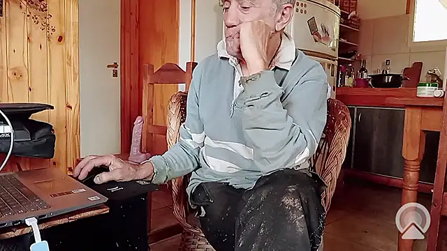 papifacu online show from September 26, 4:55 pm