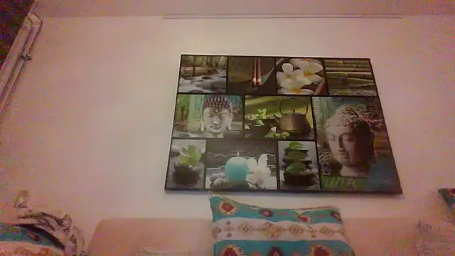 Snapshot of Mir_boobs_ chatting on November 2, 5:04 pm Mir boobs  online show from November 2, 5:04 pm