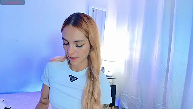Snapshot of MeganLorensx chatting on October 7, 11:35 pm MeganLorensx online show from October 7, 11:35 pm