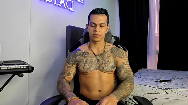 Aron Dark online show from February 12, 11:40 am