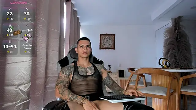 Snapshot of Aron_Dark chatting on March 29, 9:48 pm Aron Dark online show from March 29, 9:48 pm