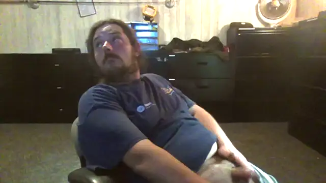 Snapshot of daddysmalldick502 chatting on May 13, 2:03 pm daddysmalldick502 online show from May 13, 2:03 pm