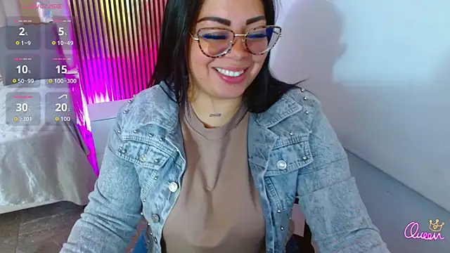 martinna tay online show from June 3, 3:09 am