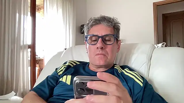 Snapshot of Britmi chatting on September 13, 12:38 pm Britmi online show from September 13, 12:38 pm