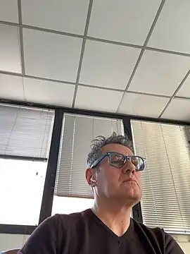 Snapshot of Britmi chatting on February 27, 3:56 pm Britmi online show from February 27, 3:56 pm