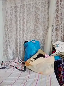 LOVELY-2BERRY online show from February 19, 6:20 am