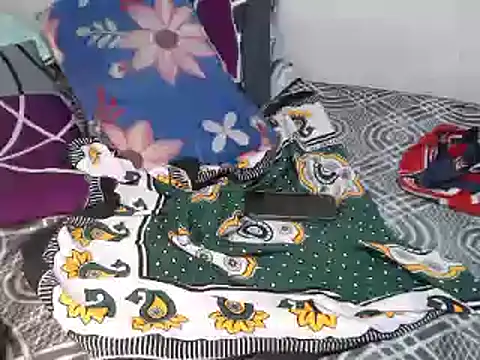 Snapshot of trina_kay chatting on March 4, 1:28 pm trina kay online show from March 4, 1:28 pm