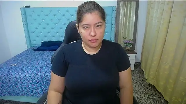 Snapshot of littleflower4you chatting on September 19, 12:17 pm littleflower4you online show from September 19, 12:17 pm