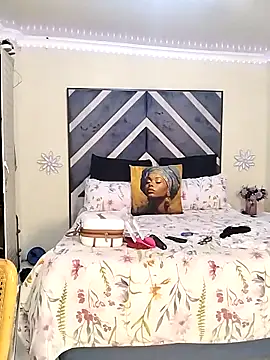 Spotty Coochie online show from January 6, 7:28 pm