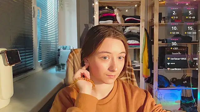 Snapshot of monlight__dana chatting on February 9, 3:23 pm monlight dana online show from February 9, 3:23 pm