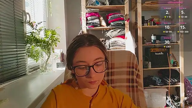 Snapshot of monlight__dana chatting on March 9, 12:53 pm monlight dana online show from March 9, 12:53 pm