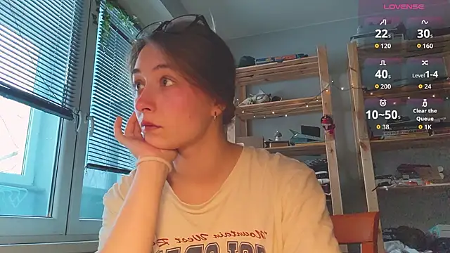 monlight  dana online show from February 6, 1:47 pm