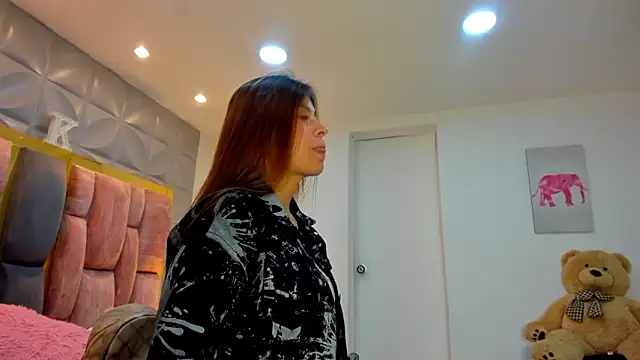 Charlotte Ice1 online show from February 4, 3:29 pm