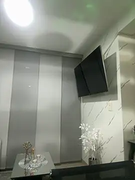 LARIANA RIVERA23 online show from February 25, 5:06 am