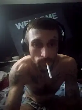 Snapshot of hungandtatted666 chatting on November 14, 1:21 pm hungandtatted666 online show from November 14, 1:21 pm