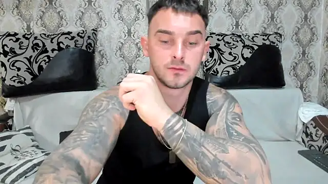 Jonmusclemaster online show from November 15, 9:00 pm