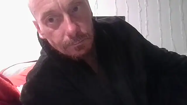 Snapshot of deepinnnnn chatting on June 15, 3:53 am deepinnnnn online show from June 15, 3:53 am