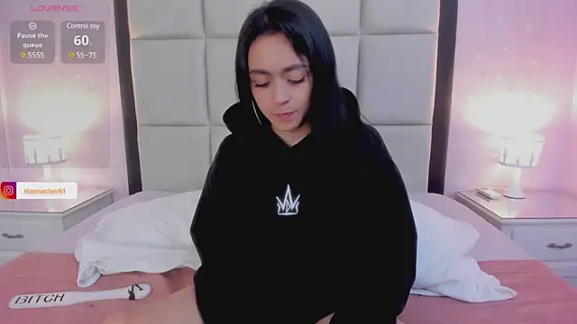 HannaClarrk  online show from December 27, 7:57 pm