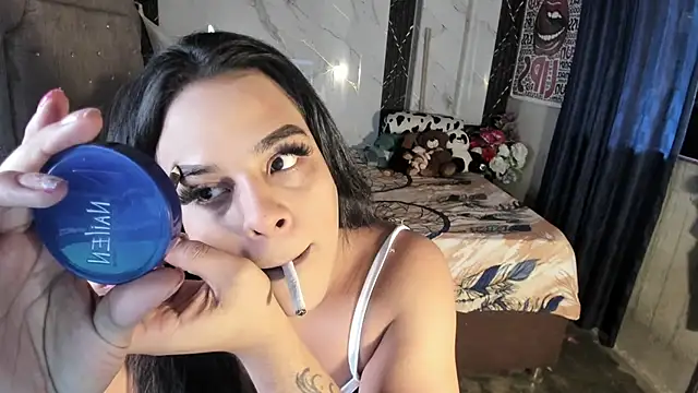 Snapshot of tattys_sexy chatting on July 6, 9:28 pm tattys sexy online show from July 6, 9:28 pm