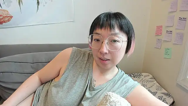 Snapshot of luxgray chatting on January 10, 4:42 pm luxgray online show from January 10, 4:42 pm