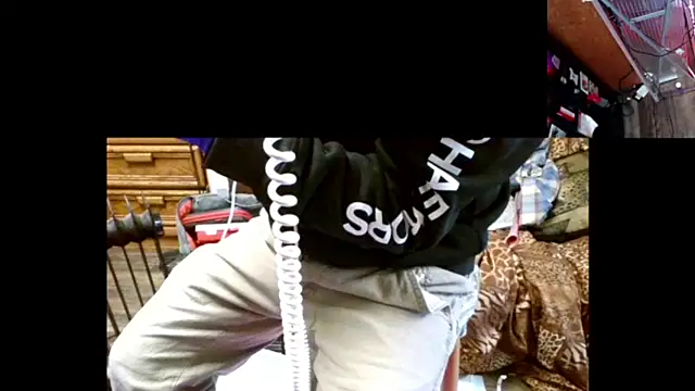 tongueispowerr6d9 online show from January 9, 1:45 pm