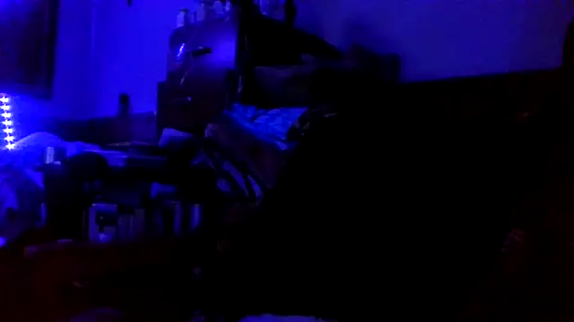 tongueispowerr6d9 online show from January 16, 8:43 am