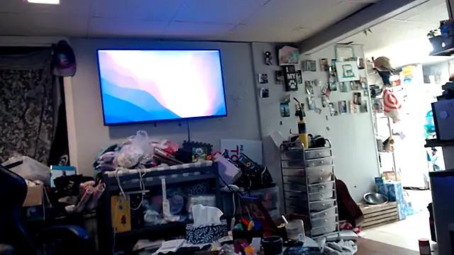 tongueispowerr6d9 online show from December 4, 6:01 am